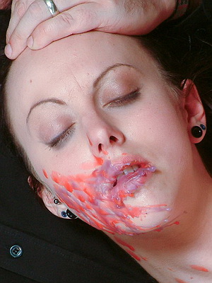 Slavegirl Emily in Facial Pain