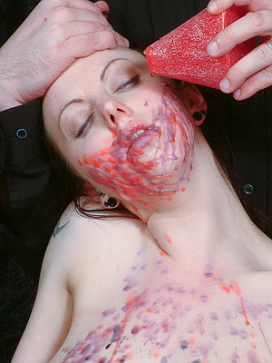 Slavegirl Emily in Facial Pain